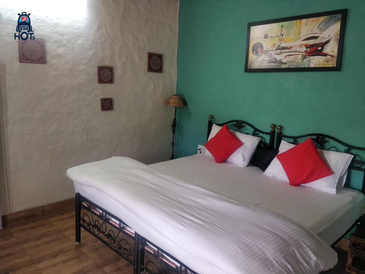 Hots Nainital Hostel Patwa Dunga Exterior photo
